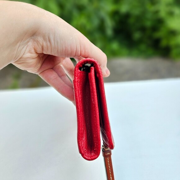 Dooney & Bourke Red Pebble Leather Wallet Clutch Pre-owned - Picture 2 of 8